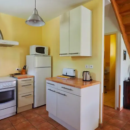 Holiday home Le Tapis-vert *